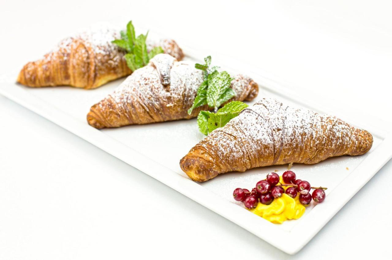 Grand Hotel Des Bains Riccione Esterno foto
