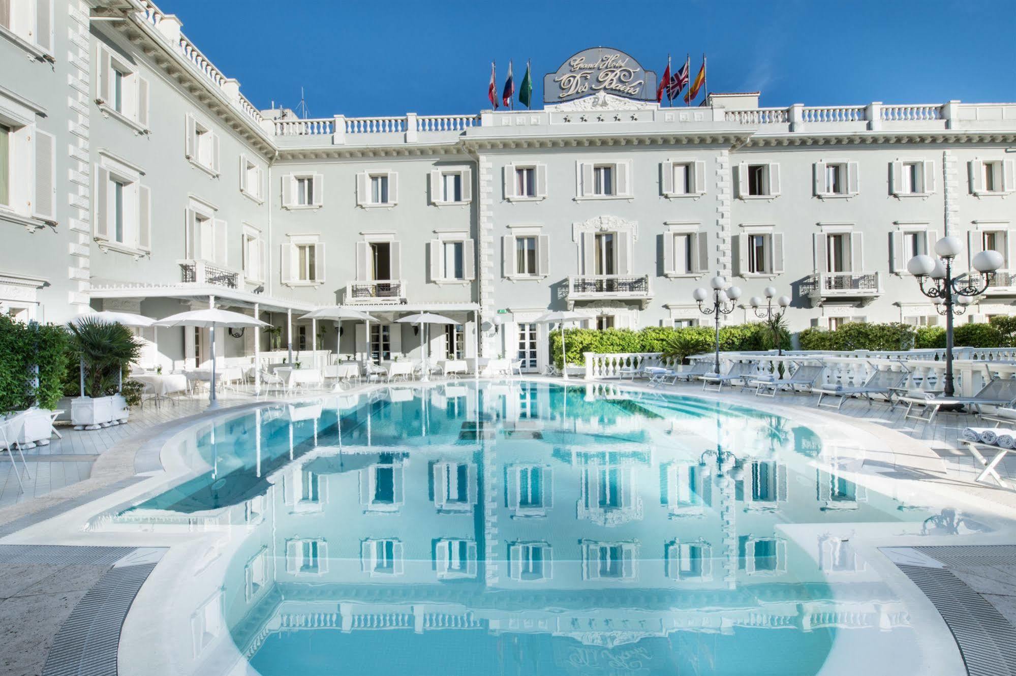 Grand Hotel Des Bains Riccione Esterno foto